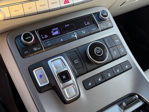 Used 2020 Hyundai Palisade Limited FWD image 22