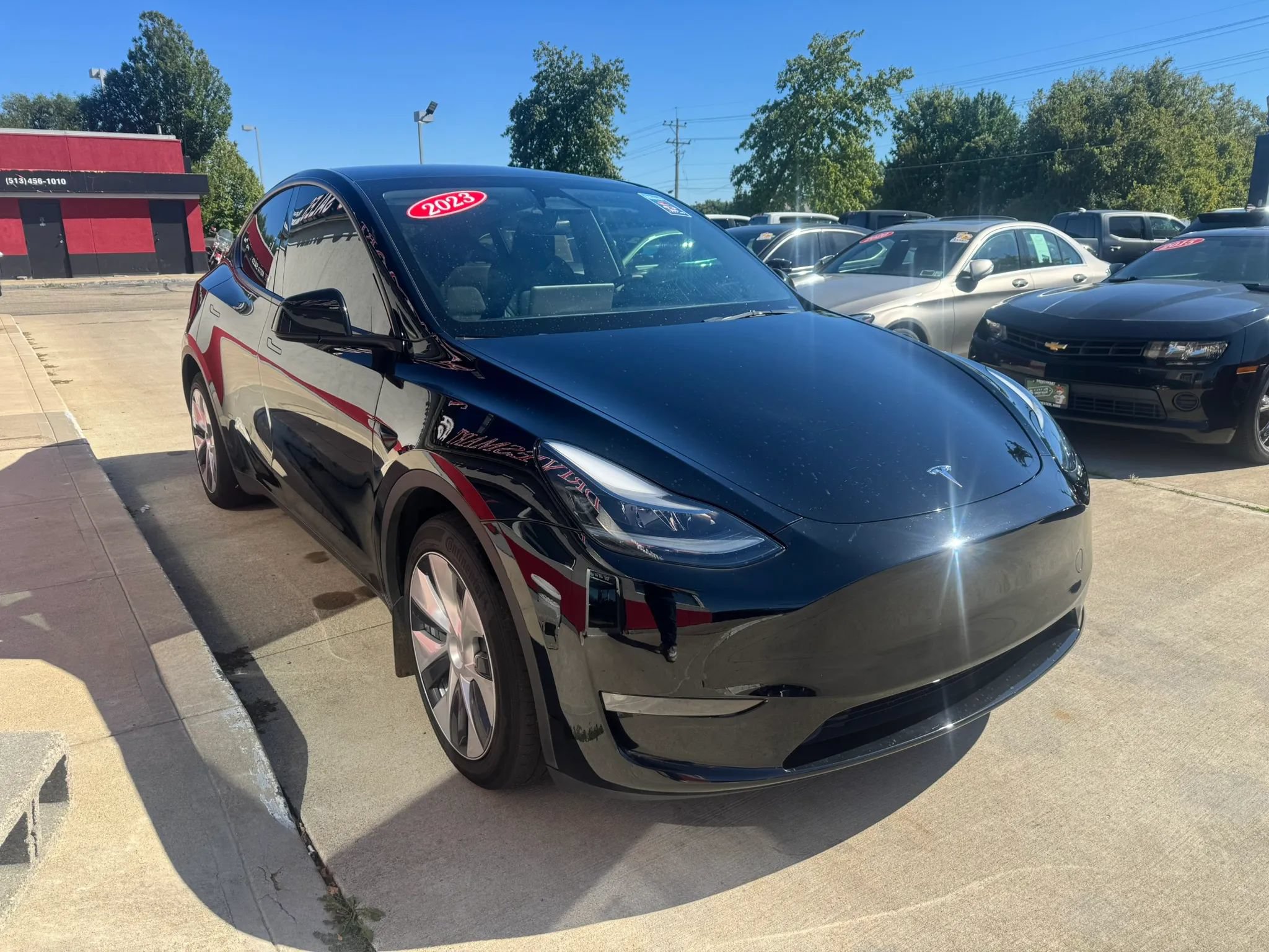 Used 2023 Tesla Model Y Long Range AWD/4WD image 3