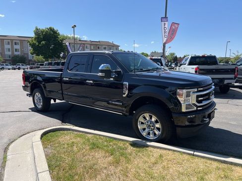 Used 2022 Ford F350 Platinum AWD/4WD image 6