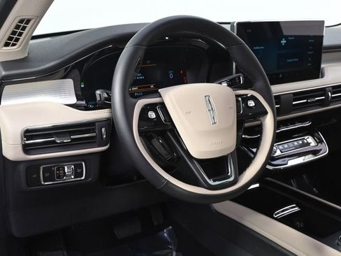 New 2026 Lincoln Corsair Premiere AWD/4WD image 11
