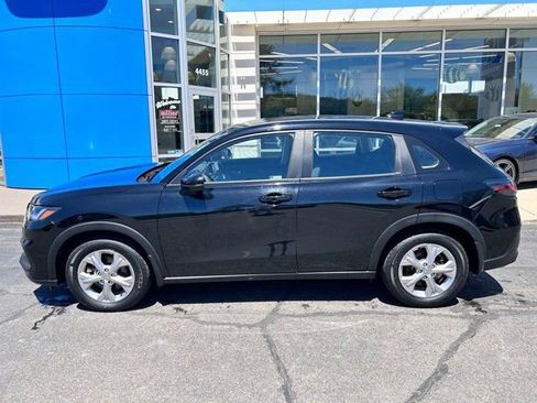 Used 2023 Honda HR-V LX image 2