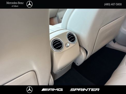 Used 2021 Mercedes-Benz GLC 300 image 21