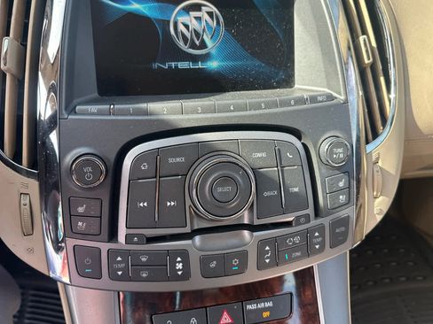 Used 2012 Buick LaCrosse Premium FWD image 7