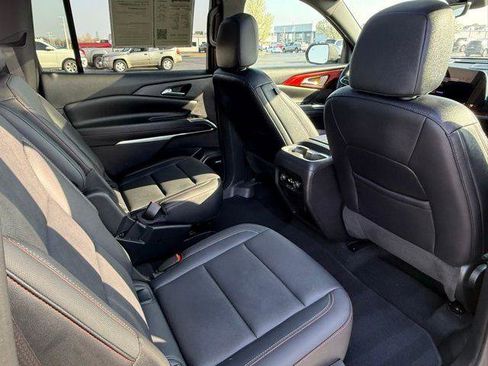 Used 2025 Chevrolet Traverse Z71 w/ Enhanced Driving Package image 37
