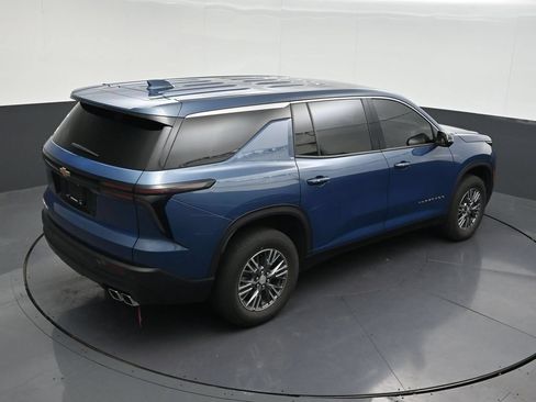 Used 2024 Chevrolet Traverse LS FWD image 21