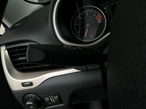 Used 2016 Jeep Cherokee Latitude w/ Cold Weather Group image 26