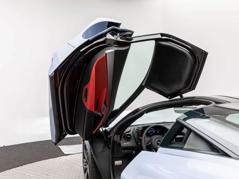 New 2026 McLaren 750S RWD image 22