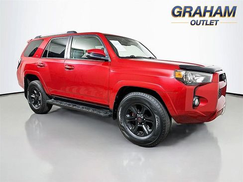 Used 2014 Toyota 4Runner SR5 w/ Upgrade Package image 1