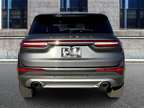 Used 2022 Lincoln Corsair Standard image 4