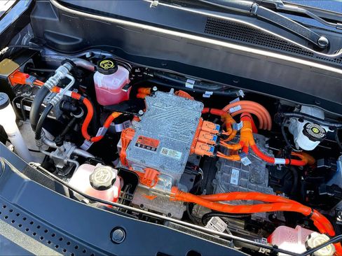 Used 2023 Chevrolet Bolt EUV Premier w/ Sun & Sound Package image 35