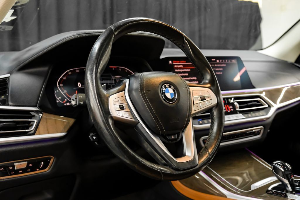 Used 2020 BMW X7 xDrive40i w/ Parking Assistance Package AWD/4WD image 22