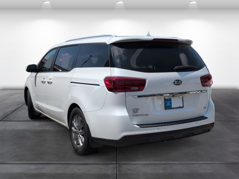 Used 2019 Kia Sedona EX FWD image 3
