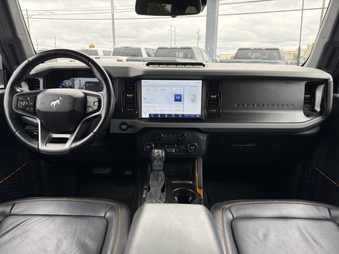 Used 2023 Ford Bronco Badlands AWD/4WD image 14