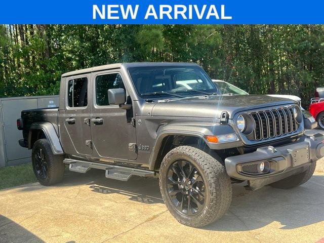 Used 2024 Jeep Gladiator Sport AWD/4WD image 1