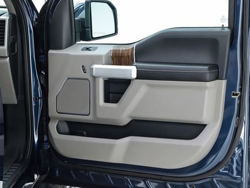 Used 2020 Ford F150 Lariat w/ Equipment Group 502A Luxury AWD/4WD image 35