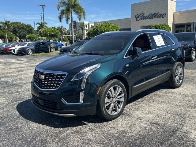 Used 2025 Cadillac XT5 Premium Luxury w/ Technology Package FWD image 7