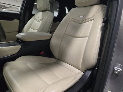 Used 2019 Cadillac XT5 Luxury image 25