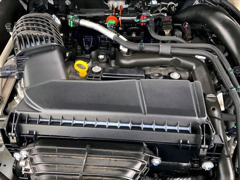 Used 2024 Lincoln Nautilus Premier image 31