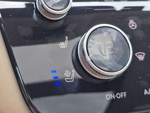 Used 2025 INFINITI QX60 Sensory w/ Vision Package image 8