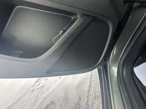 Certified 2022 Chevrolet Traverse LT w/ LPO, Floor Liner Package image 25