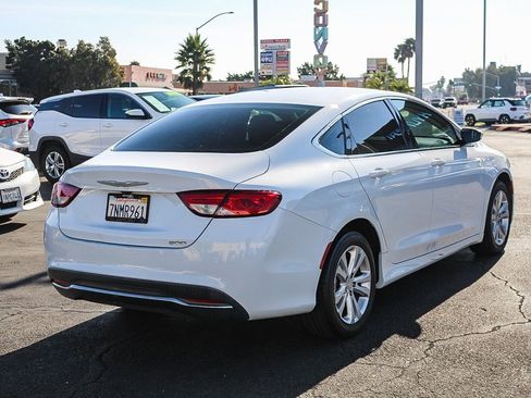 Used 2015 Chrysler 200 Limited image 9