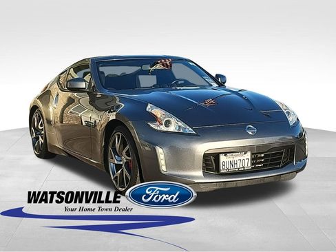 Used 2017 Nissan 370Z w/ Sport Package image 1