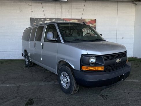 Used 2016 Chevrolet Express 2500 LS image 7