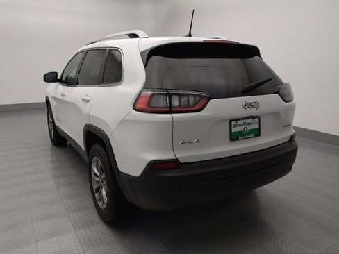 Used 2019 Jeep Cherokee Latitude Plus w/ Comfort/Convenience Group image 5