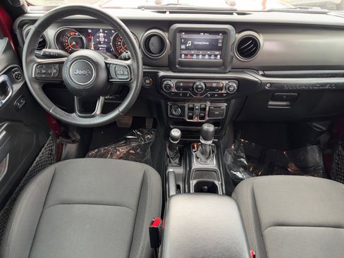 Used 2022 Jeep Wrangler Unlimited Sport image 14