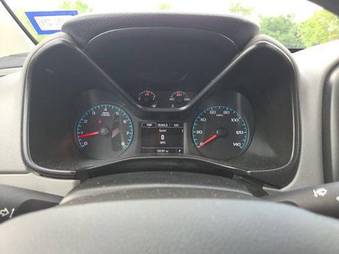 Used 2020 GMC Canyon 2WD Crew Cab w/ Convenience Package image 9
