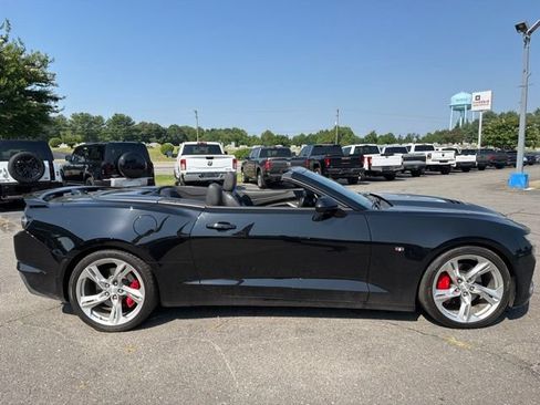 Used 2020 Chevrolet Camaro SS RWD image 4