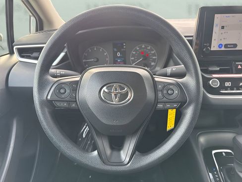 Used 2025 Toyota Corolla LE image 12