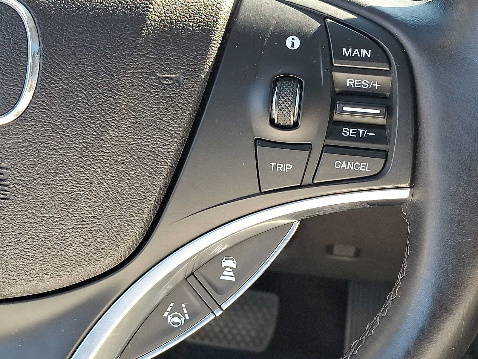 Used 2019 Acura MDX w/ Technology Package AWD/4WD image 23