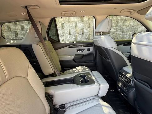 Used 2023 Honda Pilot Elite image 38