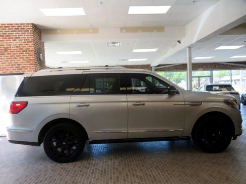Used 2019 Lincoln Navigator Reserve w/ Cargo Package image 72