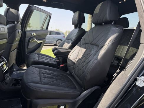 Used 2024 BMW X7 xDrive40i w/ M Sport Package image 13