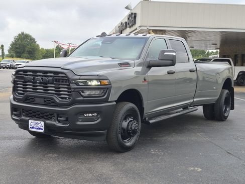 New 2027 RAM 3500 Tradesman AWD/4WD image 3