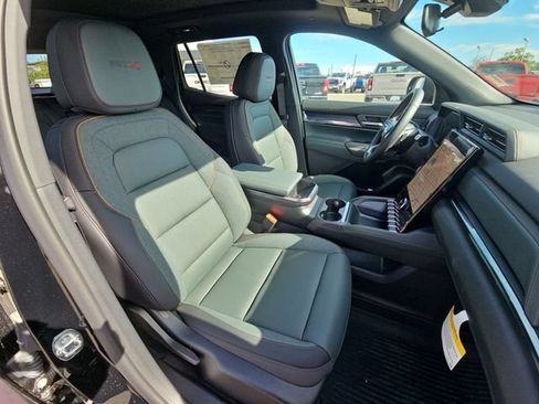New 2026 GMC Terrain AT4 w/ LPO, Floor Liner Package AWD/4WD image 19