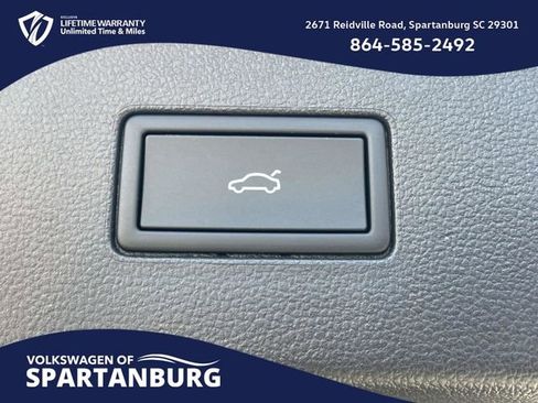 New 2026 Volkswagen Atlas SE image 10