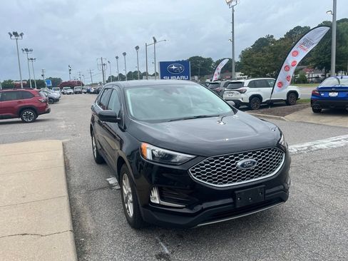 Used 2023 Ford Edge SEL w/ Convenience Package AWD/4WD image 2
