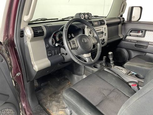 Used 2007 Toyota FJ Cruiser 4WD image 3