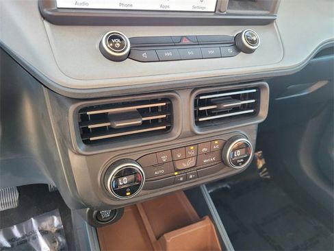 Used 2022 Ford Maverick Lariat image 26