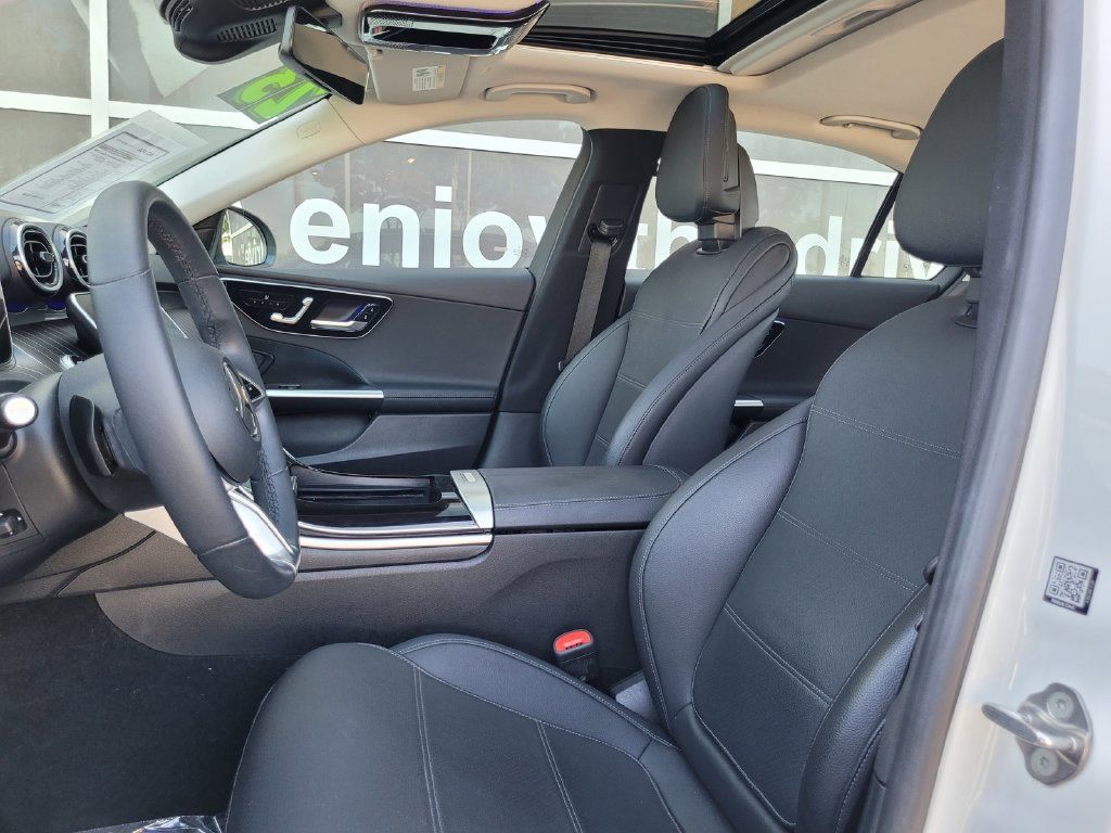 Used 2023 Mercedes-Benz C 300 Sedan image 12
