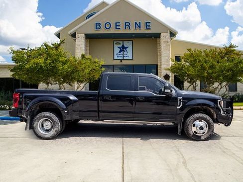 Used 2022 Ford F350 Lariat w/ Lariat Ultimate Package AWD/4WD image 7