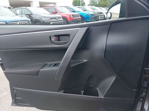 Used 2014 Toyota Corolla L FWD image 24