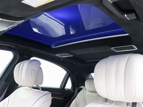 Used 2017 Mercedes-Benz S 550 Sedan image 33