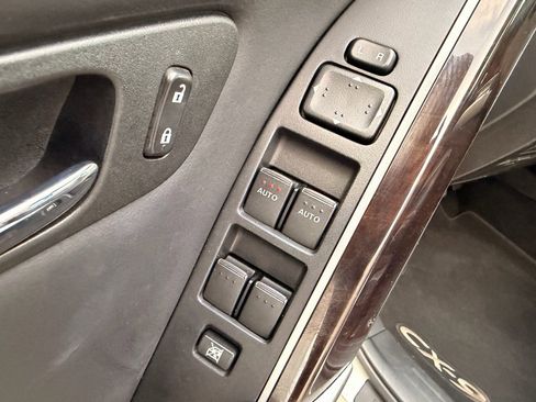 Used 2011 MAZDA CX-9 Grand Touring w/ Moonroof & Bose Audio Pkg image 11