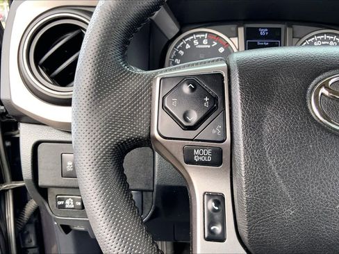 Used 2022 Toyota Tacoma SR5 image 23