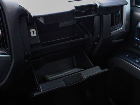 Used 2018 Chevrolet Silverado 1500 LT w/ All Star Edition image 17