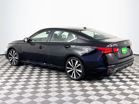 Used 2021 Nissan Altima 2.5 SR FWD image 6